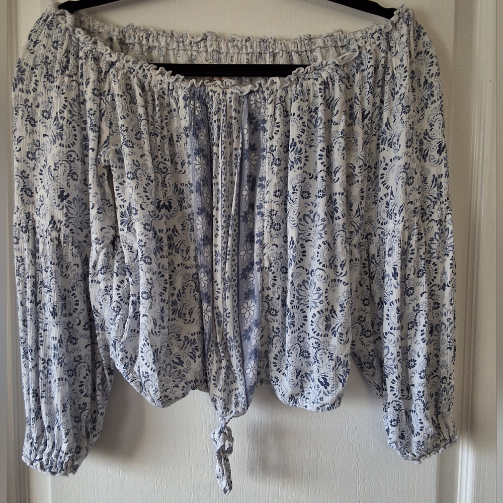 Hollister Small Bishop Sleeve Off‎ Shoulder Floral Crop Cottage core Tie Blouse